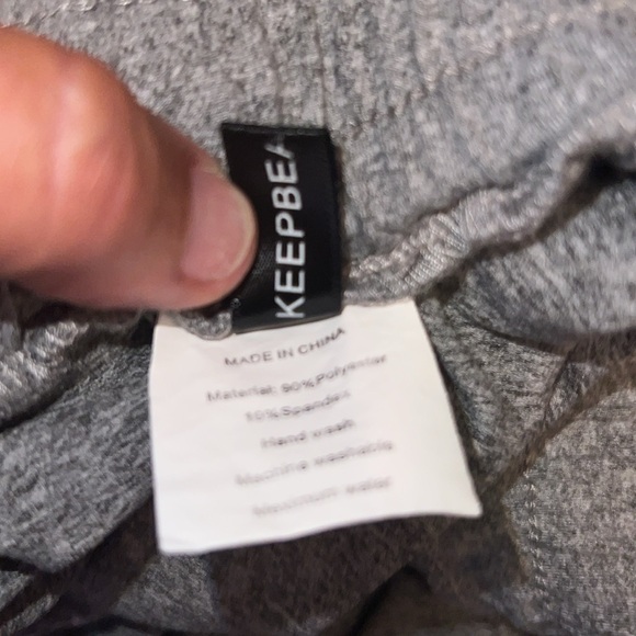 Women's Workout Shorts, SizeXXL, Tie Adj. Waist 18.5", Length 31", Pockets - Picture 4 of 5